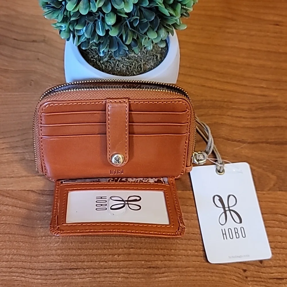 HOBO Katya Amber Leather Credit Card Holder - Picture 4 of 5
